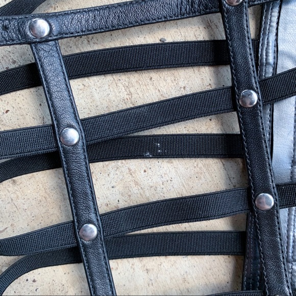 Stuart Weitzman Gladiator Sandals Black Leather With Box - 8.5 - Picture 11 of 16